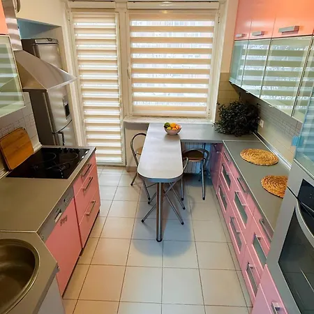 Stylish 2Br Nest Near Bascarsija And Cafes Apartment