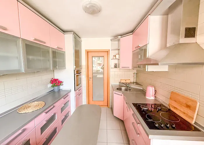 Stylish 2br Nest Near Bascarsija And Cafes Lejlighed *