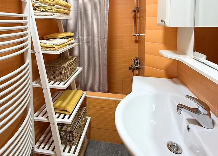 Lejlighed Stylish 2br Nest Near Bascarsija And Cafes Sarajevo